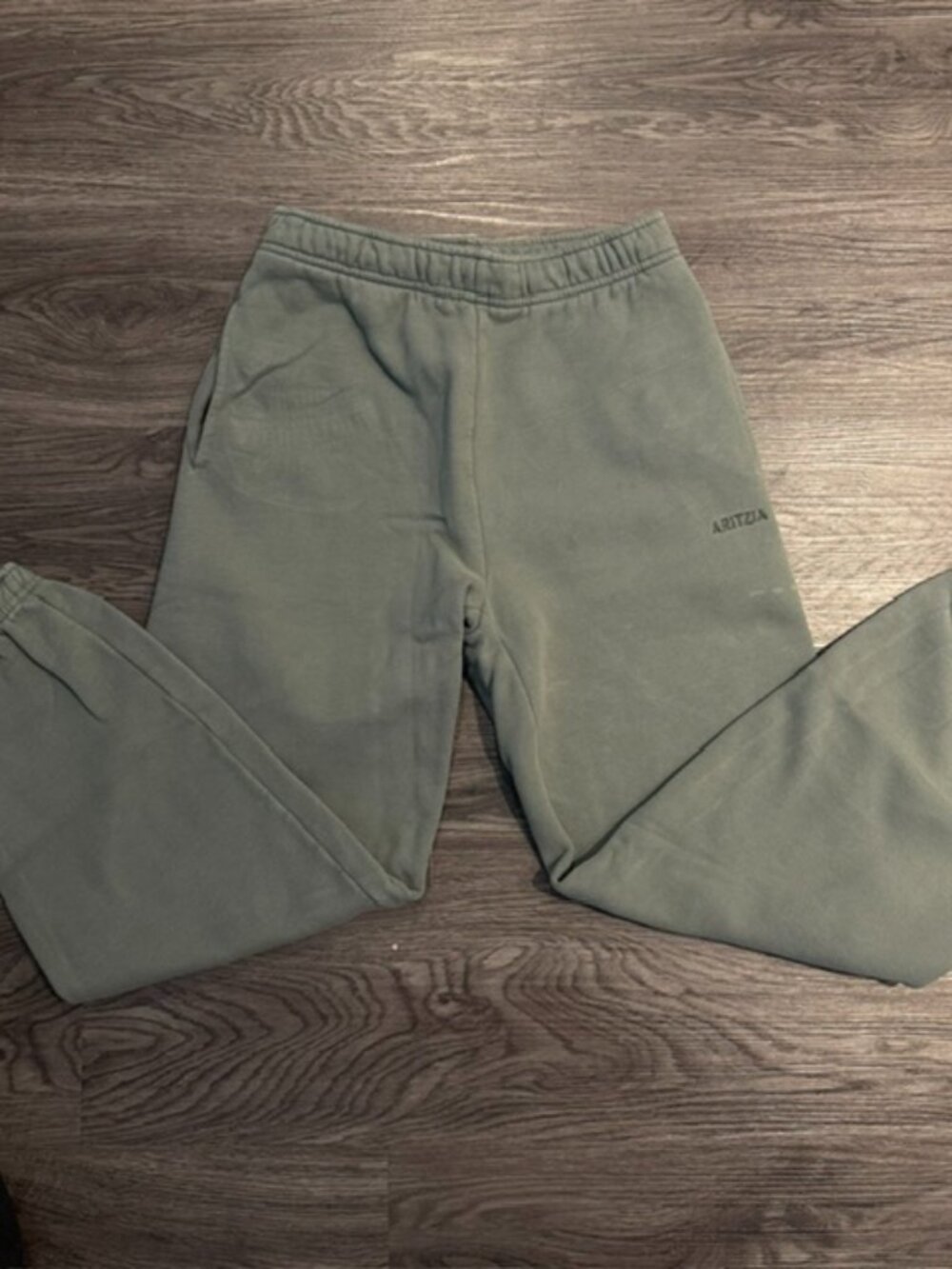 ARITZIA-TNA SWEATFLEECE PANTS